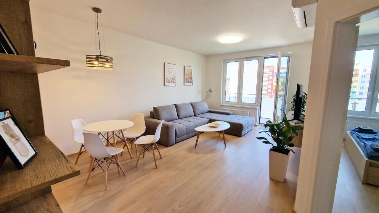Luxo 2 Room Apartments By Bratislavatrip Exterior foto